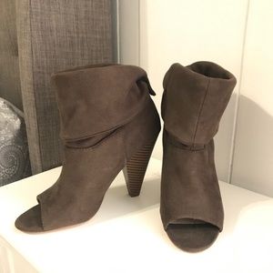 Ankle booties